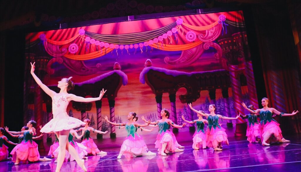 Dew-Drop-Waltz-of-the-flowers-nutcracker